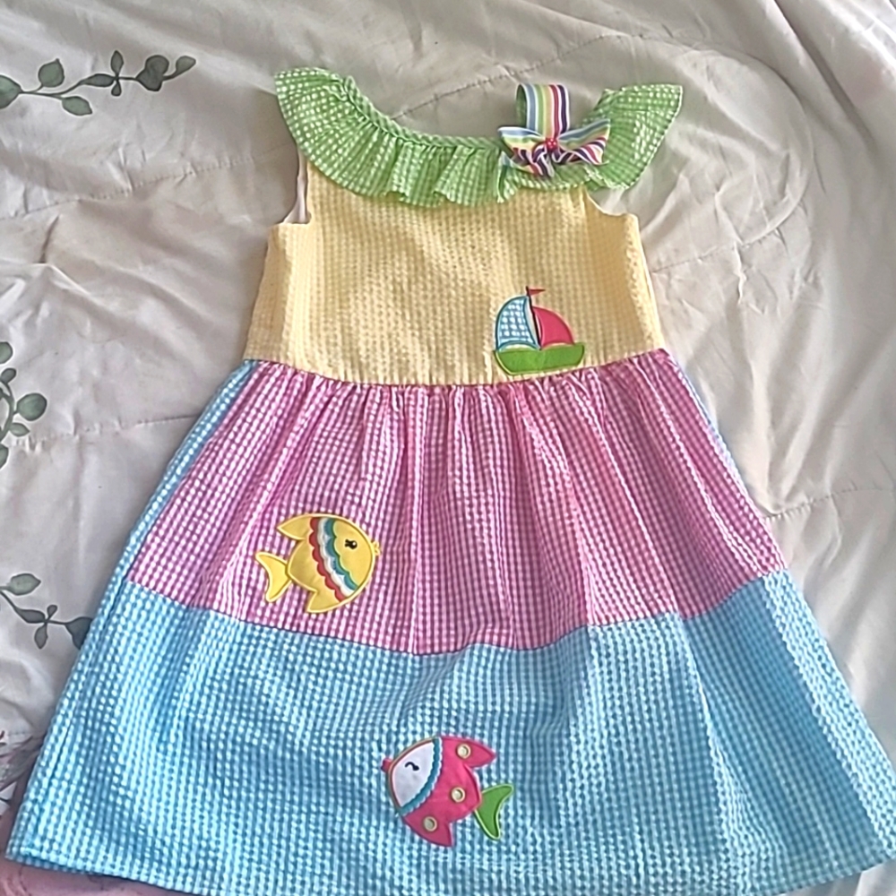 Girls dress  👧